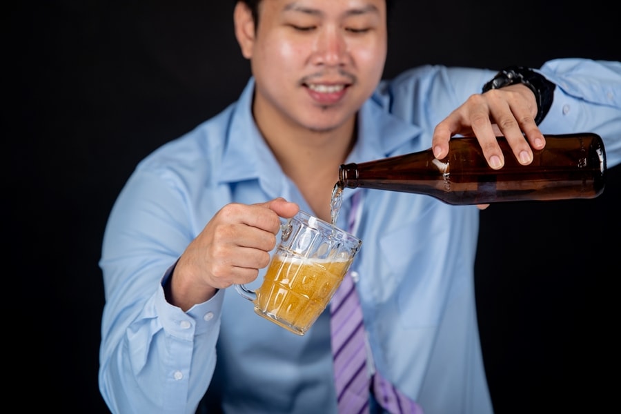 Uống một ly bia mỗi ngày có cải thiện sinh lý?