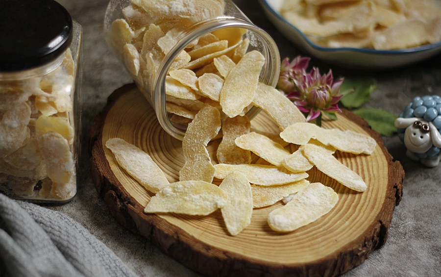 Người bệnh ung thư có được ăn mứt gừng không?