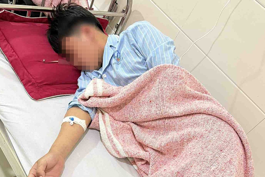 Tiệm bánh mì bị đóng cửa vì hơn 10 khách nhập viện