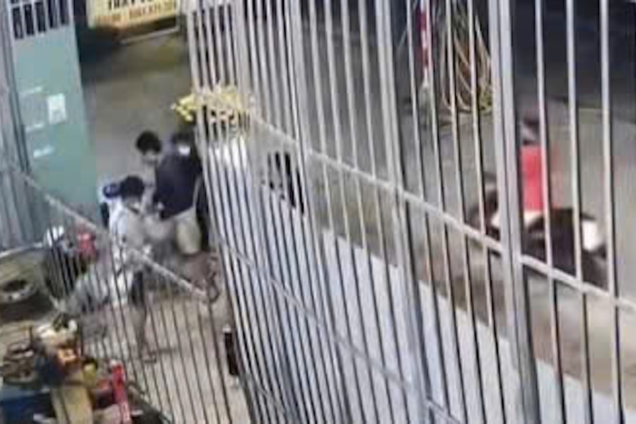 Nhóm cướp chém người về quê ăn Tết