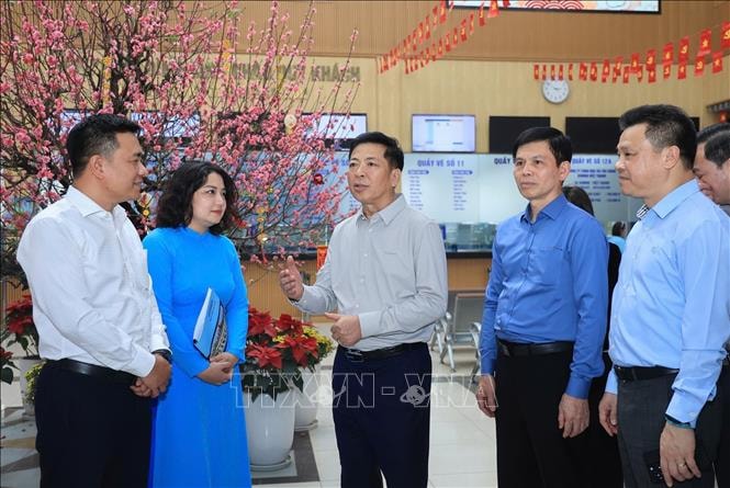 Bộ trưởng Trần Hồng Minh kiểm tra 'nóng' giao thông trước giờ đón Tết