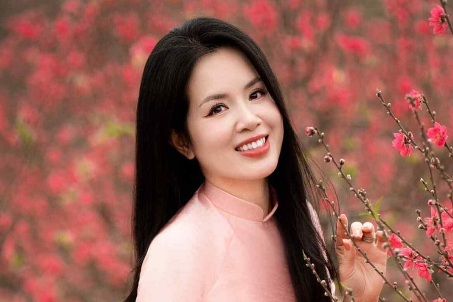 Diễn viên 'Vua bãi rác' từ Anh về nước tận hưởng ngày Tết