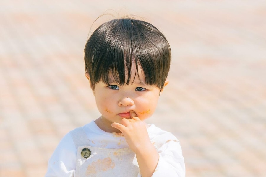 Bé ba tuổi gây sốt màn ảnh Hàn