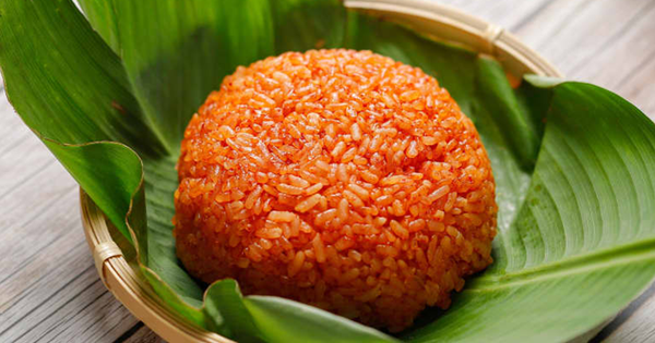 Mách bạn cách nấu xôi gấc cúng Tết để năm mới "đỏ như son"