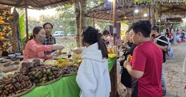 CLIP: Dân dã các mô hình chợ quê ở Đồng Tháp