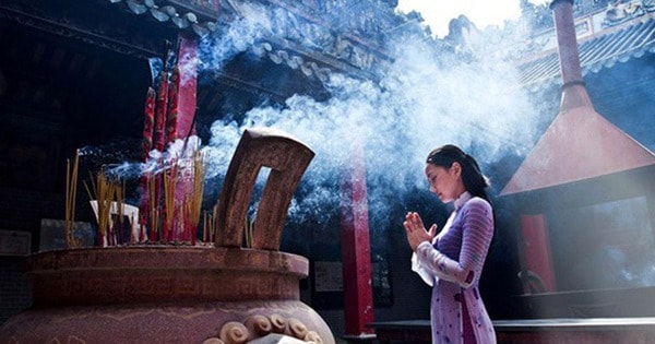 Ý nghĩa của việc đi lễ chùa đầu năm mới và những lưu ý mà bạn cần biết