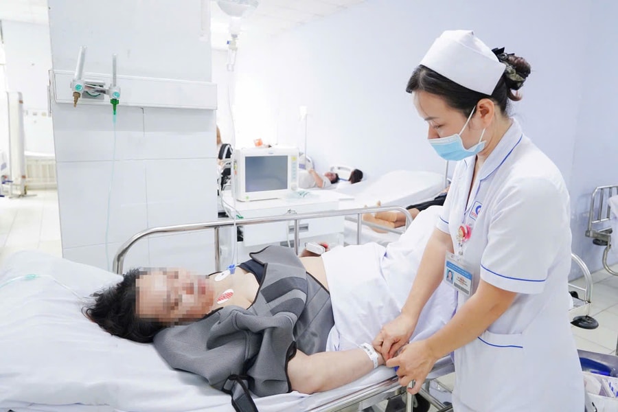 Đón Xuân trong những ca trực Tết