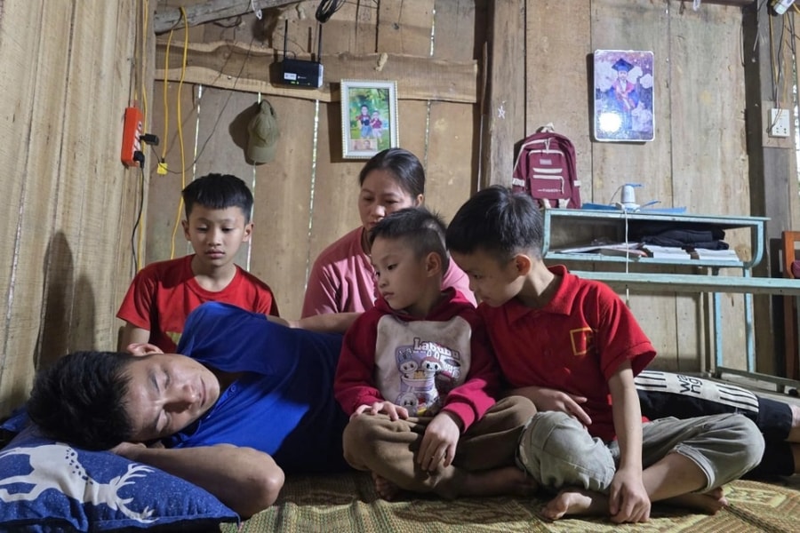 “Tết này, em ước có tiền mua thuốc cho chồng, các con có manh áo mới”