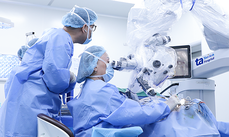 Đón Tết xa nhà, một mình chữa ung thư