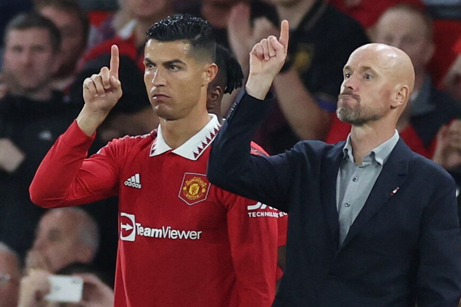 Ronaldo bị Ten Hag loại bỏ 'vì không pressing'