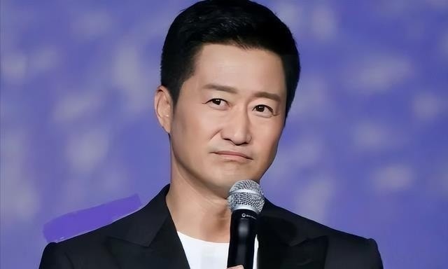 Ngô Kinh bị dồn vào chân tường