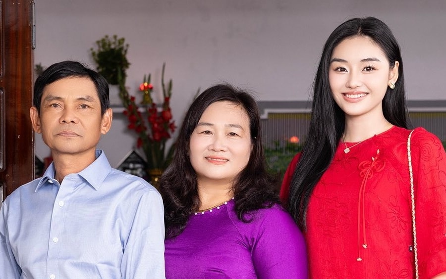 Yến Nhi: 'Thành công là sửa nhà cho cha mẹ sau lũ'