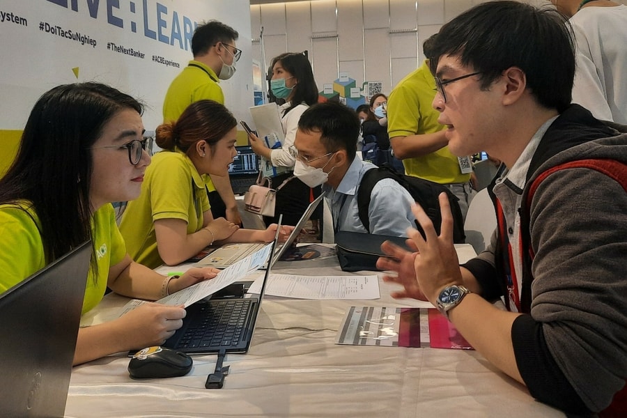 Lương khởi điểm tối đa của 15 ngành nghề