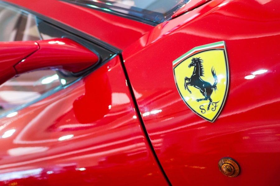 Ferrari tặng gần 18.000 USD cho mỗi nhân viên vì lãi lớn