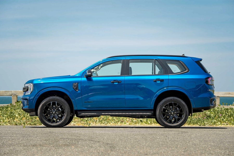 Xe gầm cao cỡ D tháng 1 - sức mạnh tuyệt đối của Ford Everest