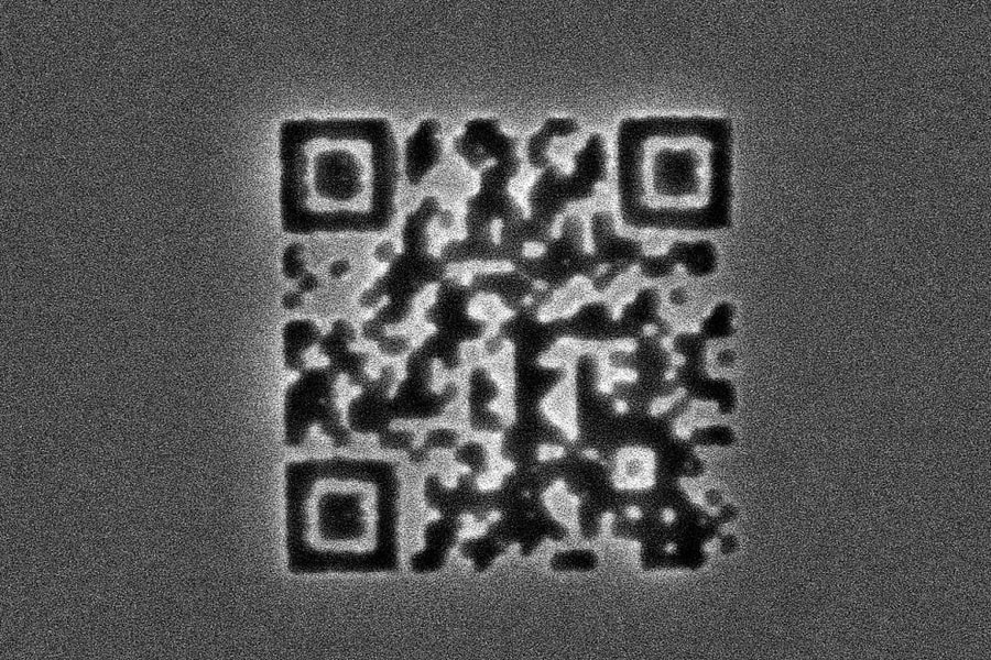 Mã QR nhỏ hơn vi khuẩn lập kỷ lục thế giới