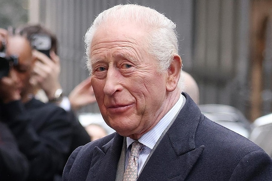 Vua Charles III đi xem show thời trang