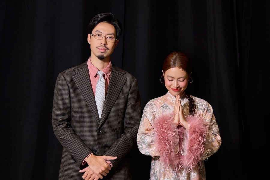 Hoàng Thùy Linh khoe ảnh chụp cùng Đen Vâu