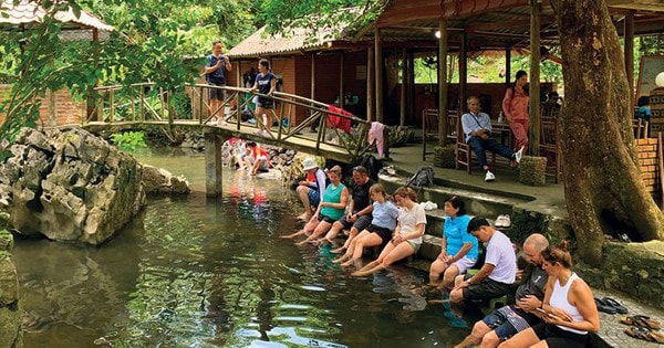 Làng cổ Việt Hải - viên ngọc xanh giữa lòng Vườn quốc gia Cát Bà