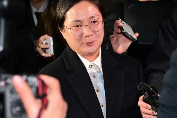 Nữ diễn viên Hàn tiều tụy sau hơn 7 tiếng bị thẩm vấn