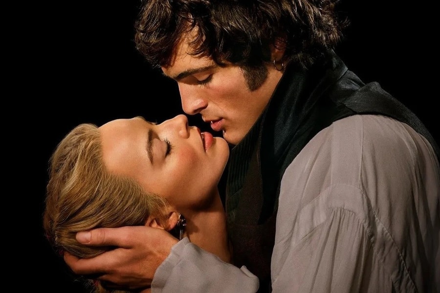 Phim 18+ 'Đồi gió hú' gây sốt