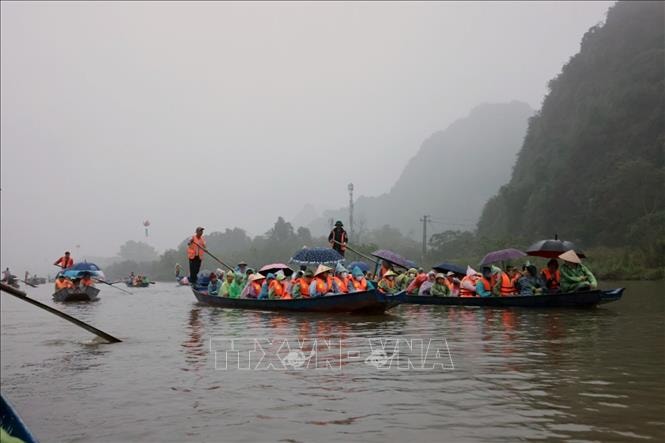 Khẳng định vị thế của Chùa Hương trên bản đồ du lịch văn hóa tâm linh