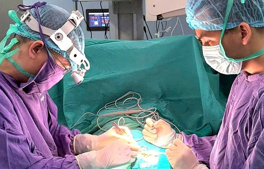 Tinh hoàn lạc chỗ trong ổ bụng dẫn đến ung thư