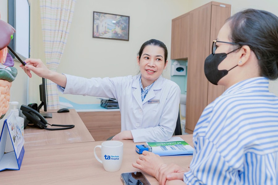 Rối loạn tiêu hóa dịp Tết có cần đến viện khám không?