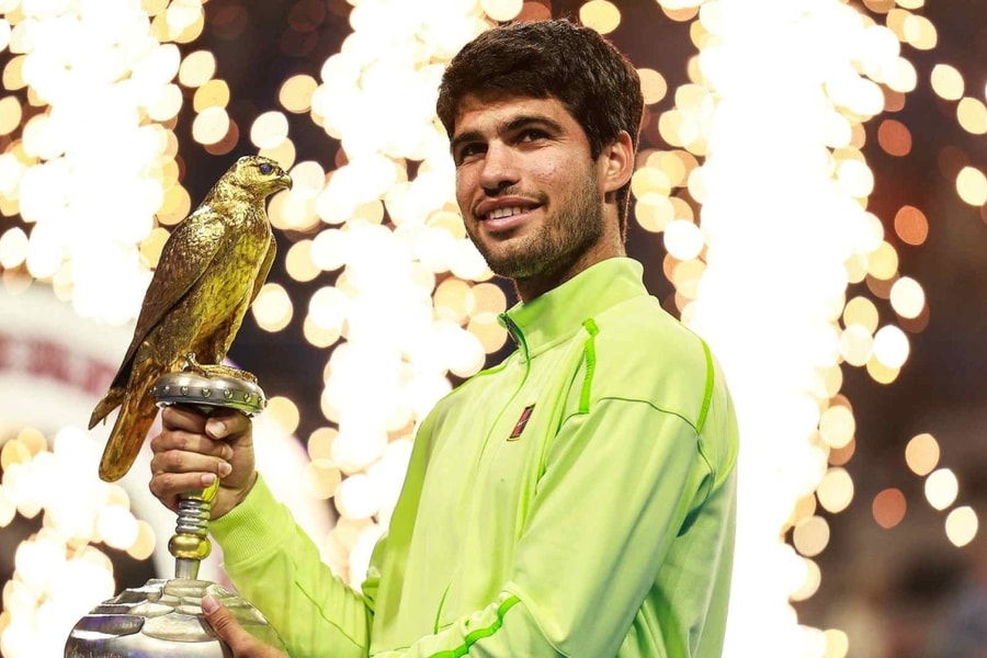 Alcaraz hủy diệt Fils ở chung kết Qatar Mở rộng