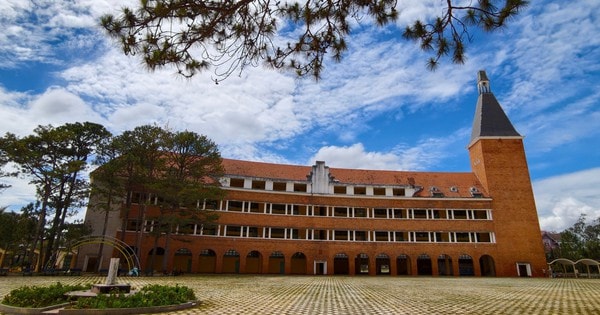 Độc đáo ngôi trường gần 100 năm - di tích cấp quốc gia ở Đà Lạt
