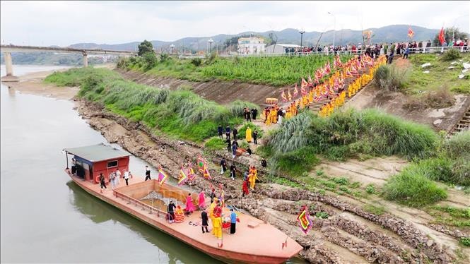 Bảo tồn và phát huy các lễ hội truyền thống