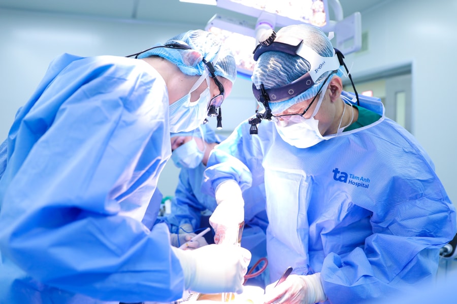 Phổi đông đặc do nấm lao