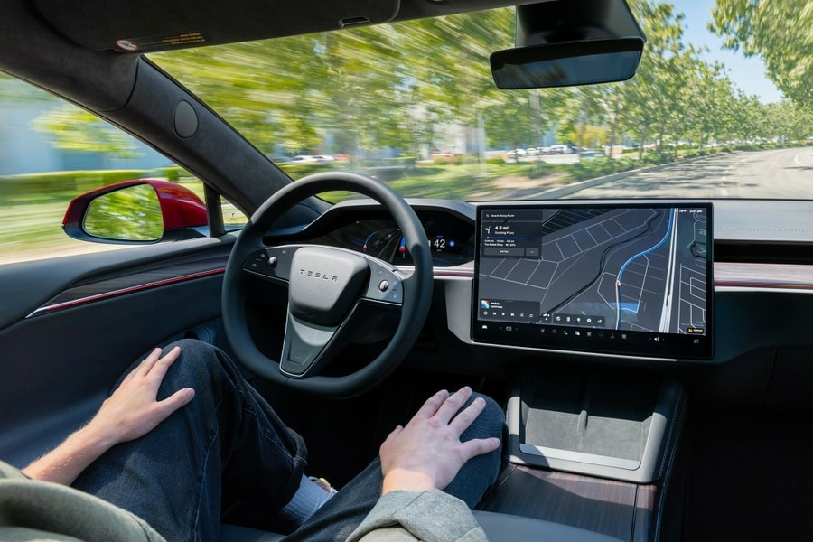 Ôtô nhiều màn hình dễ bị trừ điểm an toàn