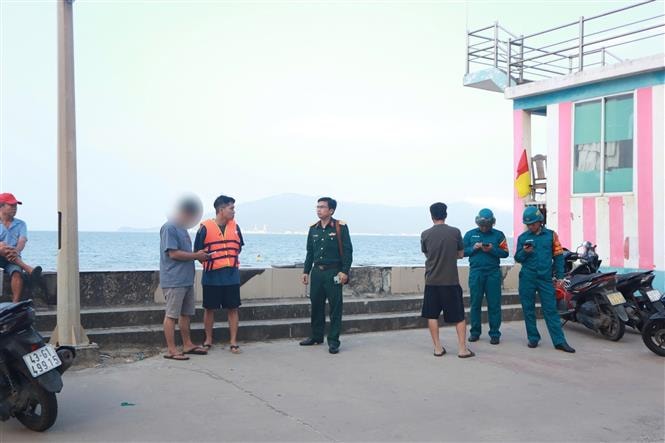 Tạm giữ phương tiện bay không người lái hoạt động trái phép