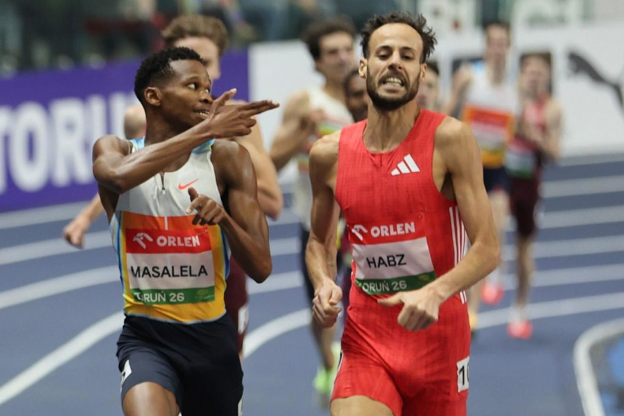 VĐV Botswana bị tước chức vô địch vì mừng phản cảm