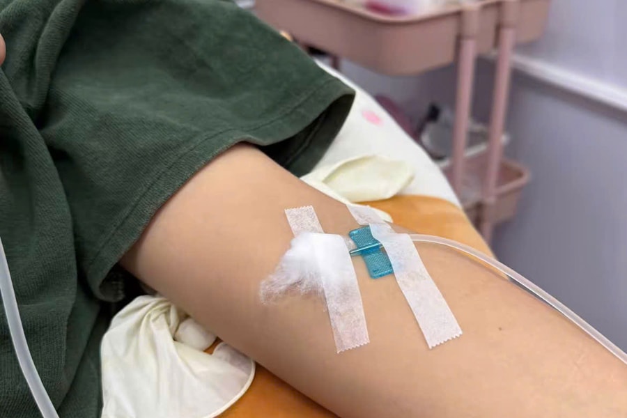 Một phụ nữ ở TP Hồ Chí Minh tử vong sau khi truyền Glutathion để 'làm trắng da' tại nhà