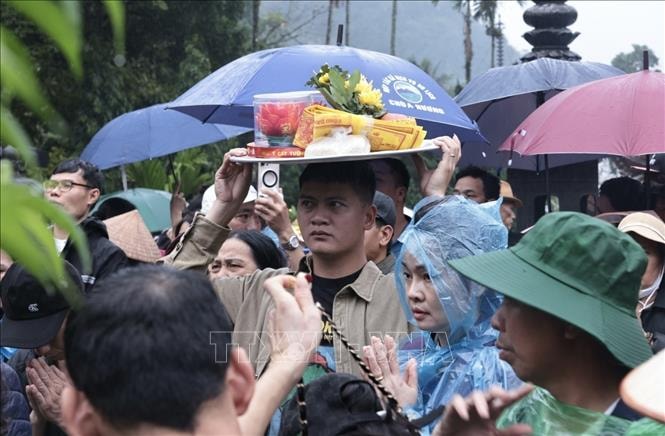 Xử lý nghiêm hành vi 'chặt chém' dịp lễ hội đầu năm