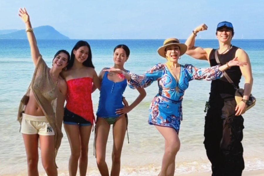 Chung Lệ Đề và chồng con ăn Tết ở Việt Nam