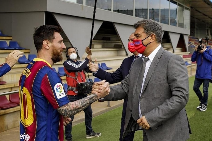 Laporta: 'Messi không hồi âm lời mời trở lại Barca'