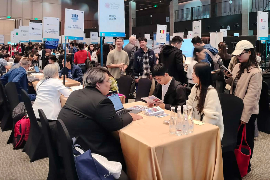 Bốn nhóm không phải bồi hoàn nếu du học không về