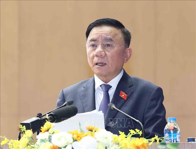 Bảo đảm chất lượng đại biểu và tăng số lượng đại biểu hoạt động chuyên trách