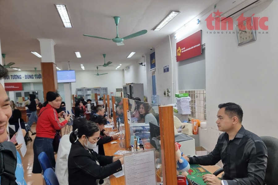 Phân luồng, giải quyết kịp thời số người đến làm khai báo làm thủ tục hưởng bảo hiểm thất nghiệp