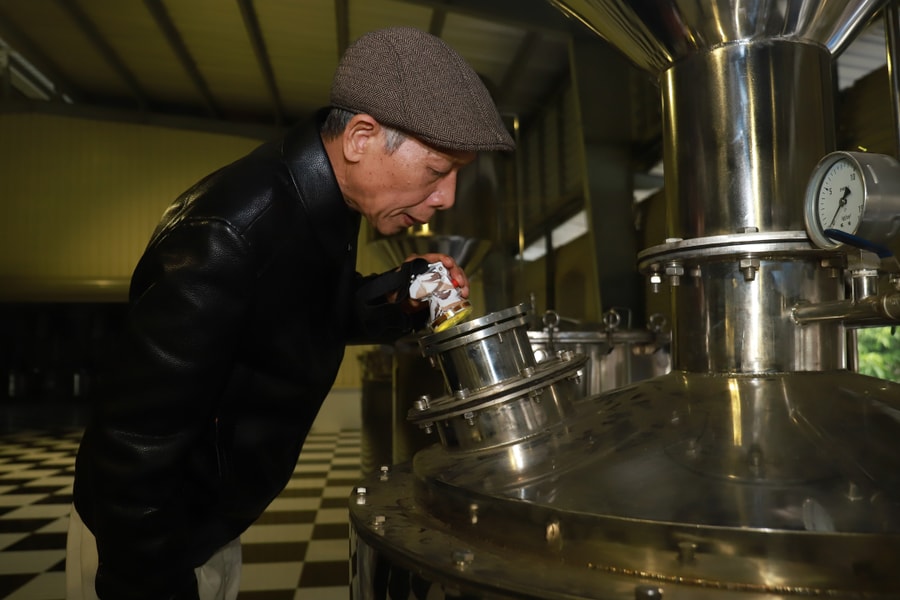 Bộ sưu tập sáng chế triệu USD của nhà khoa học 'chân đất'