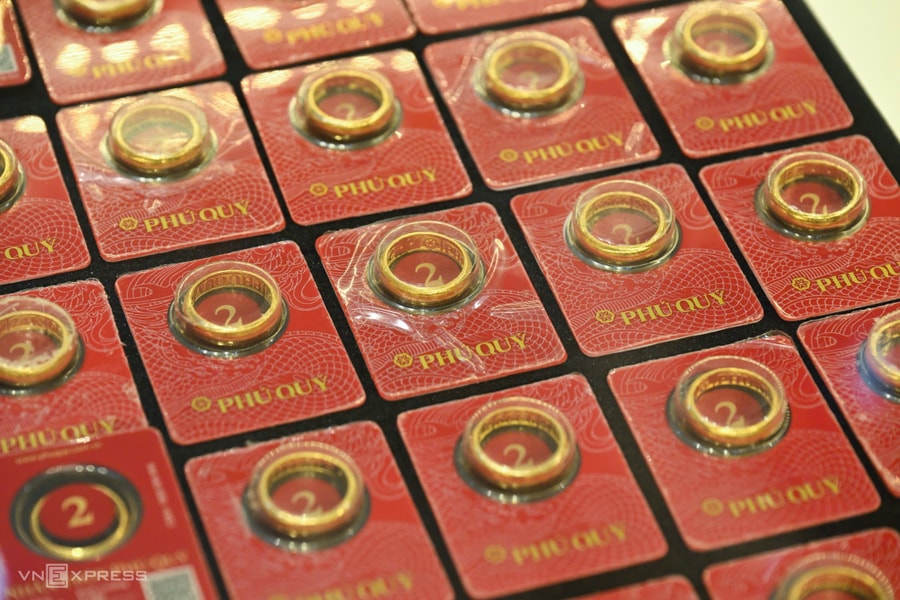 Vàng nhẫn bán không giới hạn ngày vía Thần Tài