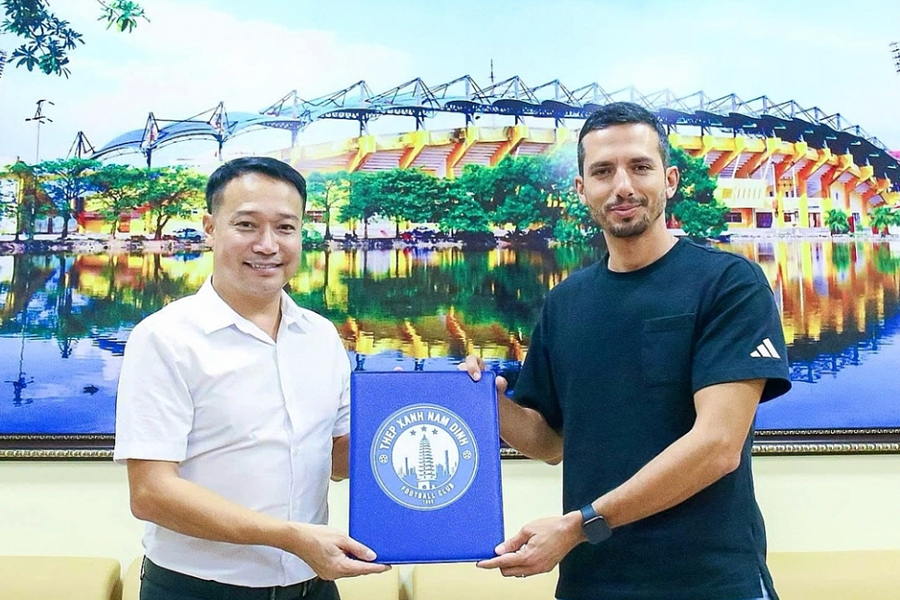 Nam Định thay HLV Bồ Đào Nha sau 104 ngày