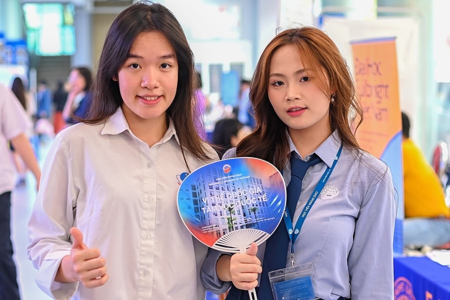 Học viện Ngoại giao nâng điều kiện xét học bạ