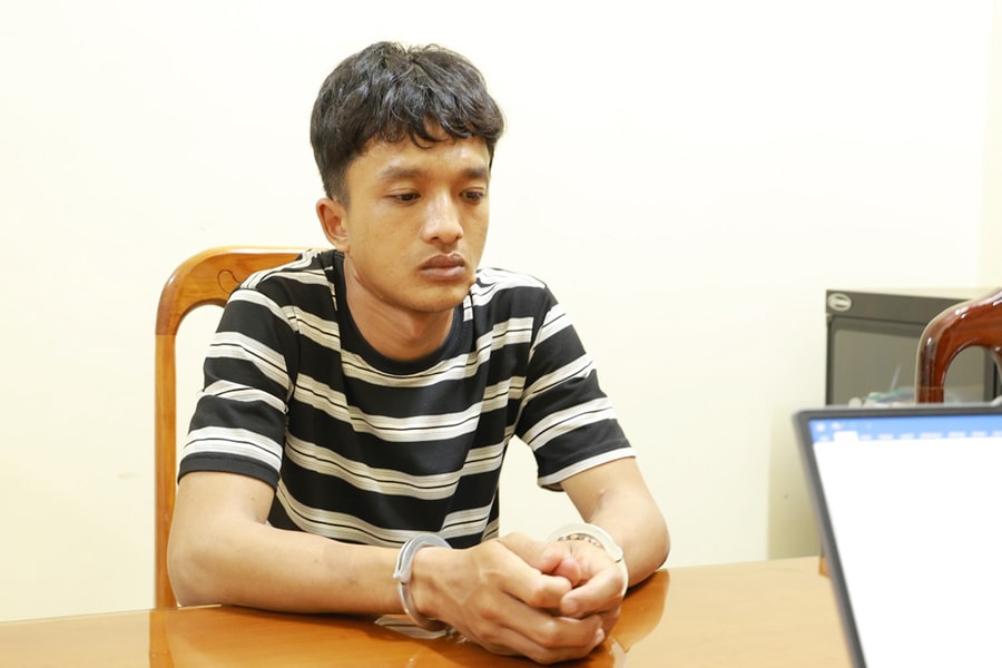 Cụ bà 79 tuổi bị khống chế, cướp vàng