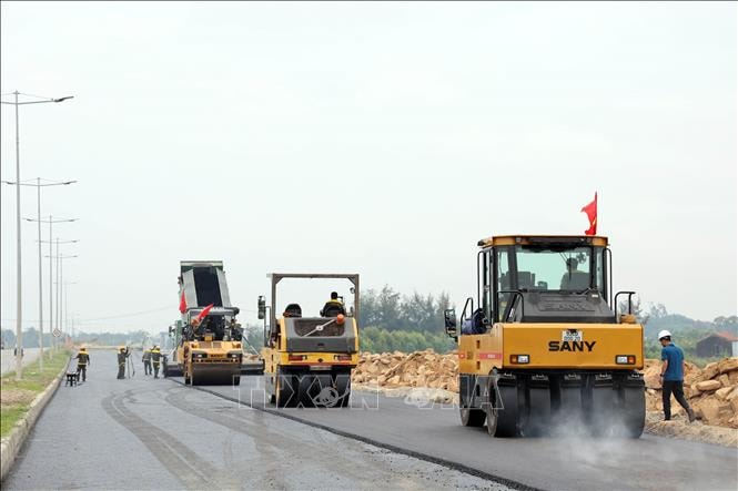 Đà Nẵng gỡ khó về mặt bằng, sớm hoàn thành tuyến đường ven biển