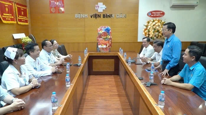 TP Hồ Chí Minh: Tri ân đội ngũ y bác sĩ nhân dịp Ngày Thầy thuốc Việt Nam 27/2