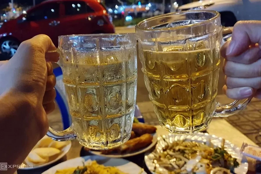 Uống bia 0 độ, thổi nồng độ có lên?